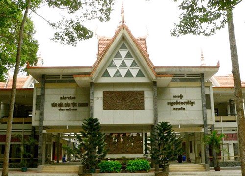 Visiting Khmer culture museum in Tra Vinh