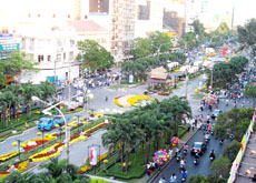 HCM City lights up streets for upcoming Tet festival