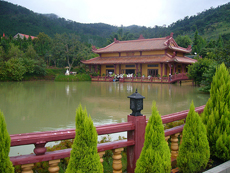 Trúc Lâm Viên - điểm du lịch văn hóa tâm linh ấn tượng