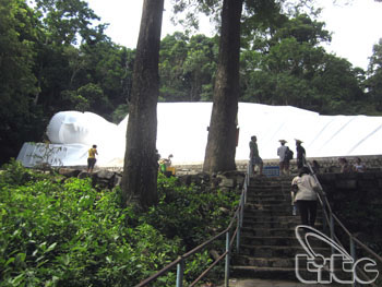 Khu du lịch núi Tà Cú ngày càng thu hút khách 