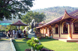 Lượng khách du lịch đến Lâm Đồng trong 3 tháng đầu năm 2013 tăng