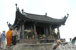 Yên Tử là 1 trong 10 điểm du lịch tâm linh hấp dẫn nhất Việt Nam