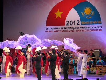 Những ngày văn hóa Việt Nam tại Kazakhstan và Uzbekistan 