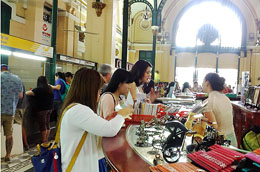 TP. Hồ Chí Minh thiết kế sản phẩm lưu niệm bán cho du khách