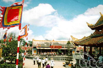 Nam Định tiếp tục bảo tồn khu di tích và lễ hội Phủ Dầy 