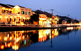 Quảng Nam cho phép tham quan khu phố cổ vào ban đêm