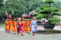 Huế tái hiện nhiều nghi lễ nhằm thu hút khách du lịch