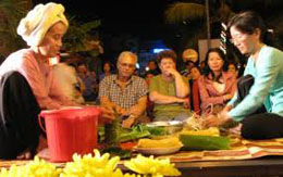 Saigontourist mở chùm tour “Tây ăn Tết Ta 2013”