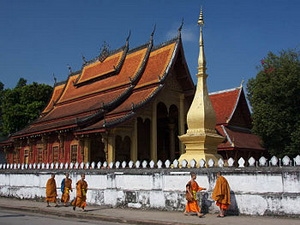 Quảng Ninh hợp tác du lịch với tỉnh Luang Prabang