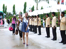 Các hoa hậu tham dự cuộc thi Hoa hậu Hoàn vũ 2008 đến Nha Trang