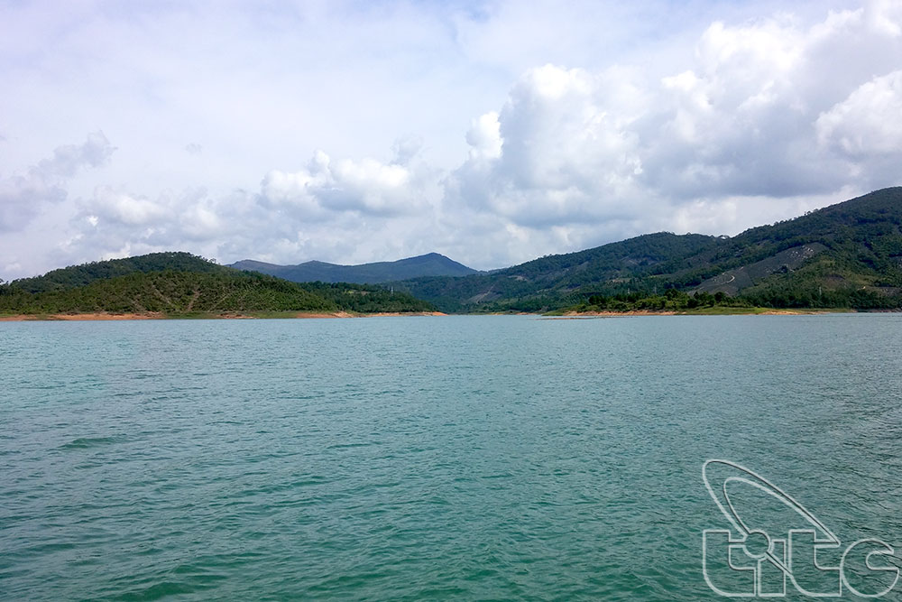 Hồ Yên Lập - Chùa Lôi Âm 