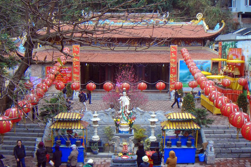 Lễ hội chùa Long Tiên