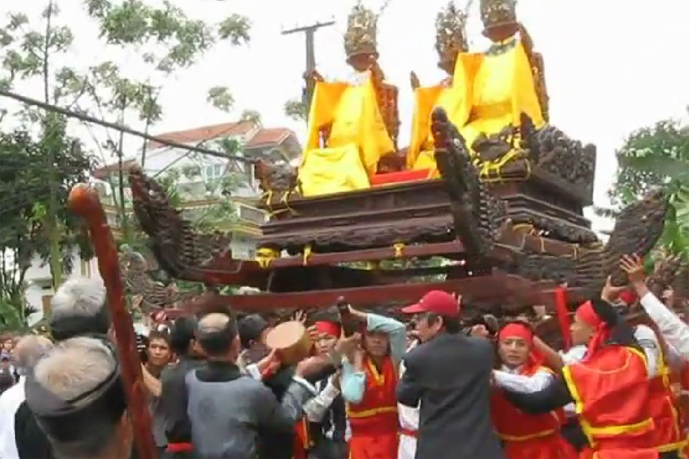 Hội làng Lai Tảo