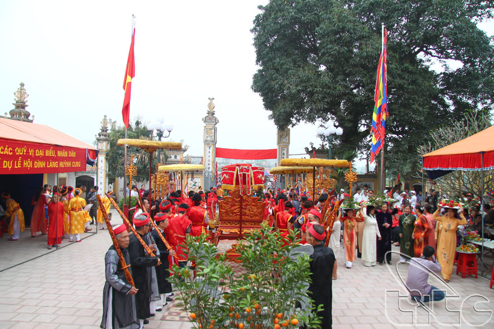 Lễ hội làng Huỳnh Cung