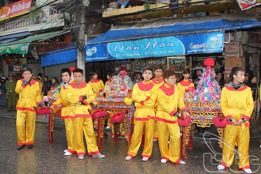 Lễ hội đền Bạch Mã