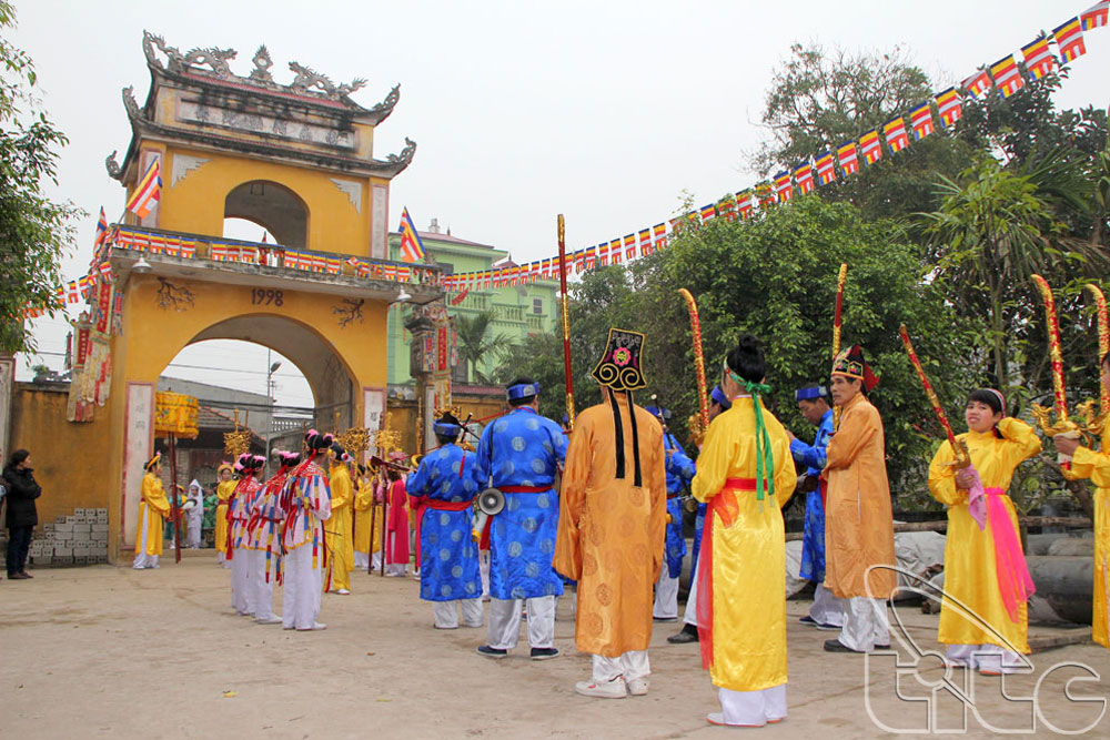 Lễ hội đền Đại Lộ (đền Mẫu)